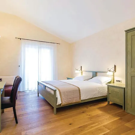 Lovely In Turcic With Kitchen 펜션