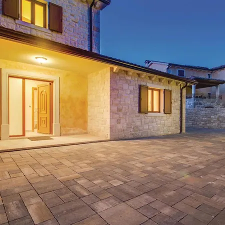 Lovely In Turcic With Kitchen 펜션 *