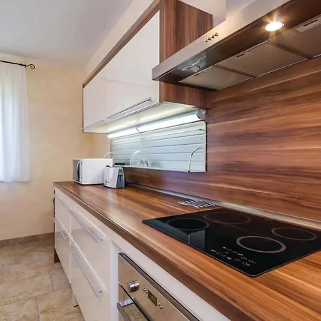 Lovely In Turcic With Kitchen Feriehus