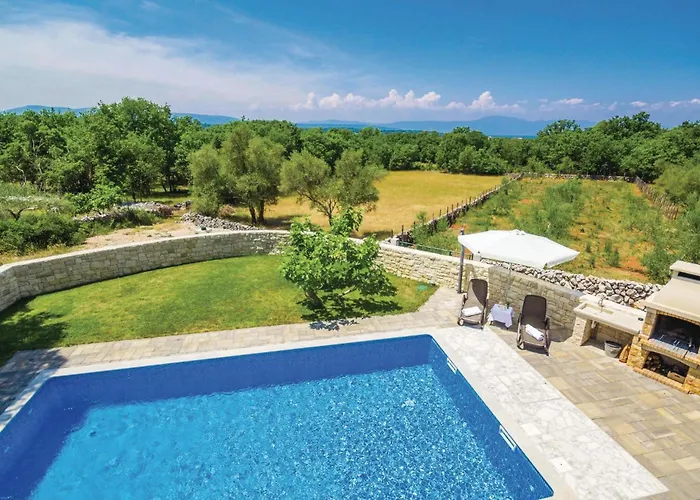 Lovely In Turcic With Kitchen * Vantacici