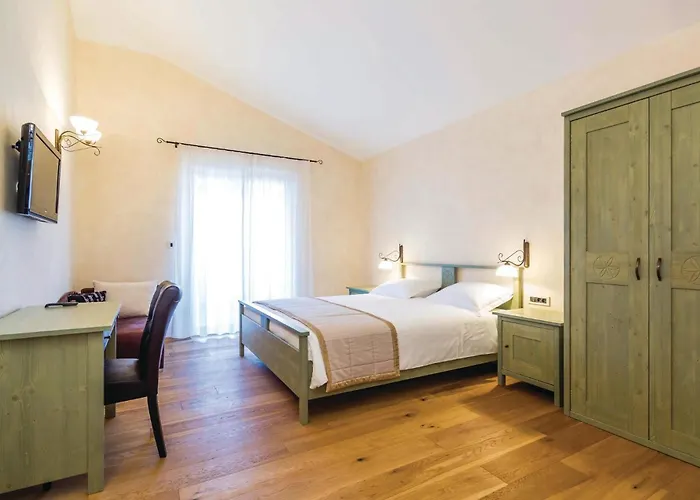 Lovely In Turcic With Kitchen Dom wakacyjny