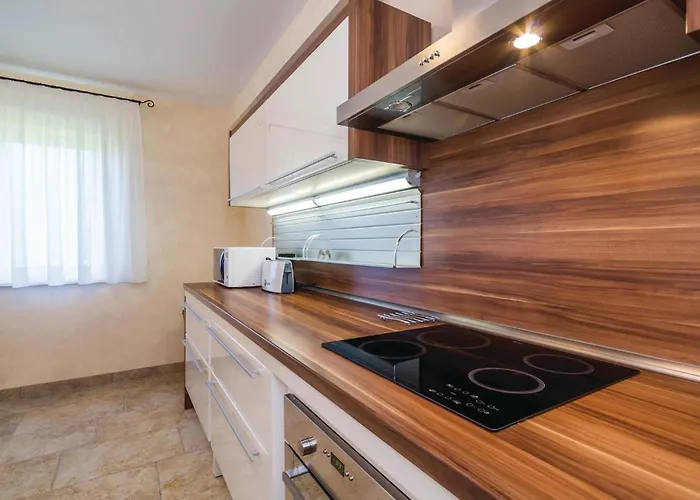 Lovely In Turcic With Kitchen Dom wakacyjny