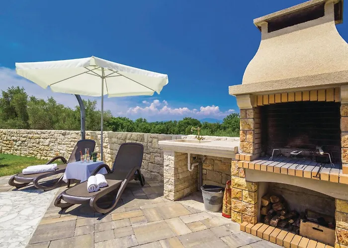 Dom wakacyjny Lovely In Turcic With Kitchen Vantacici