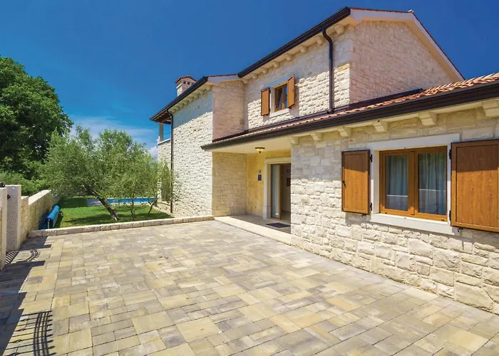 Lovely In Turcic With Kitchen * Vantacici