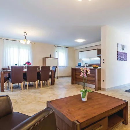 Casa vacanze Stunning In Turcic